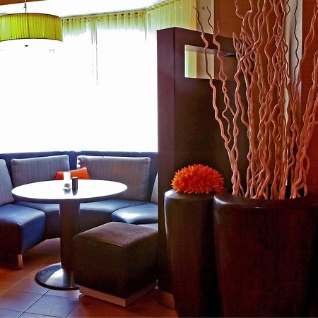 Courtyard Detroit Brighton Hotel Ngoại thất bức ảnh